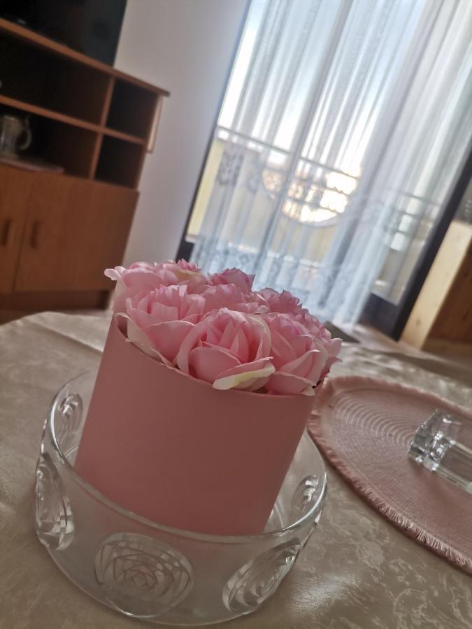 Apartments Petrica Малинска Екстериор снимка