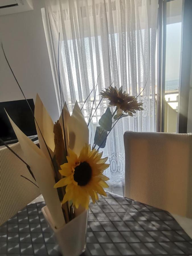 Apartments Petrica Малинска Екстериор снимка